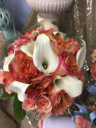 Florist «Open Air Designs - Florist | Wedding Planning | Gifts», reviews and photos, 607 N Myrtle Ave, Clearwater, FL 33755, USA