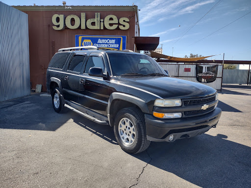 Auto Trim Design & Sign of Tucson