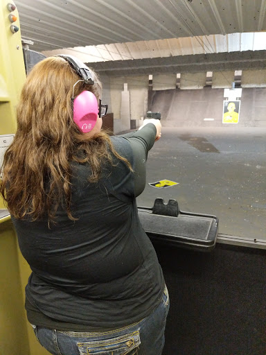 Archery Store «Tri-State Outdoors (formerly Central Range)», reviews and photos, 2100 White St, Dubuque, IA 52001, USA