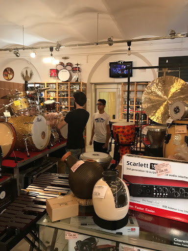Scuola di Musica Milano Percussion Village Drum Center & Handpan School