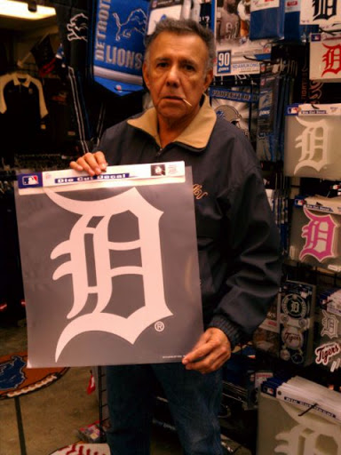 Sports Memorabilia Store «Sports Mania Detroit», reviews and photos, 400 Monroe Ave, Detroit, MI 48226, USA