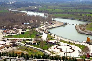 Fadak Park image