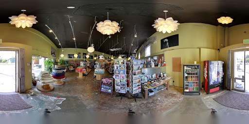 Pet Supply Store «The Urban Pet», reviews and photos, 7515 Beverly Blvd, Los Angeles, CA 90036, USA