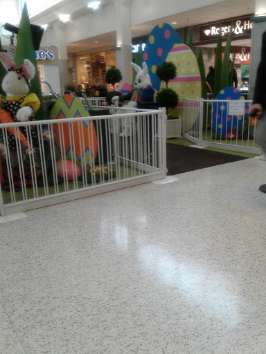 Shopping Mall «Harlem Irving Plaza», reviews and photos, 4104 Harlem Ave, Norridge, IL 60706, USA