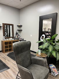 Hello Gorgeous Salon - Photo 4 - Car repair in Hillsboro, OR, Hillsboro