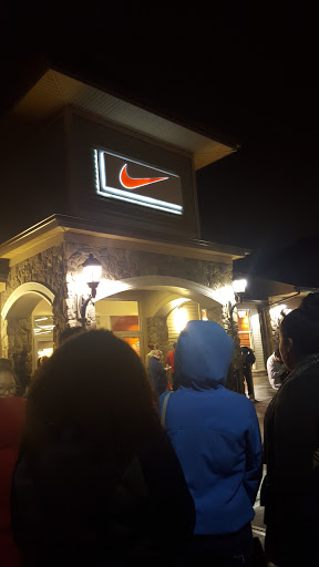 Clothing Store «Nike Factory Store», reviews and photos, 600 Bluebird Ct, Central Valley, NY 10917, USA
