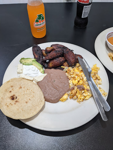 Grocery Store «La Bodega Latina Grocery Store», reviews and photos, 863 Congress St, Portland, ME 04102, USA