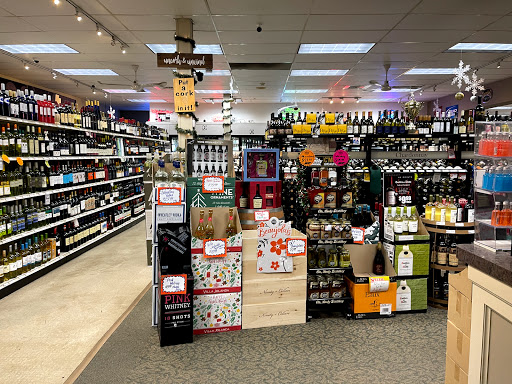 Liquor Store «One Stop Spirit Shop», reviews and photos, 339 New London Turnpike, Glastonbury, CT 06033, USA