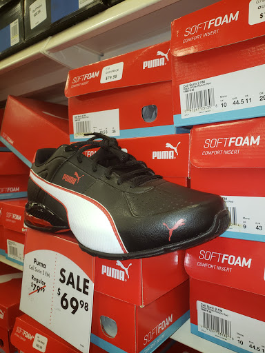 Shoe Store «Shoe Carnival», reviews and photos, 2633 Lakewood Village Dr, North Little Rock, AR 72116, USA