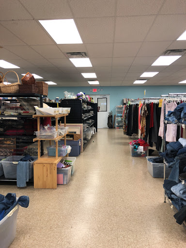 Thrift Store «Hope Hospice Thrift Shop», reviews and photos, 613 N Walnut Ave, New Braunfels, TX 78130, USA