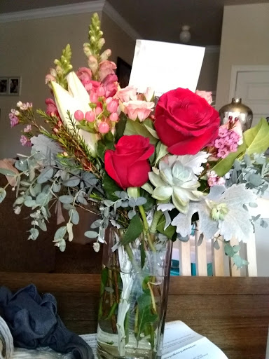 Florist «Foothills Floral Gallery», reviews and photos, 4647 E Chandler Blvd # 10, Phoenix, AZ 85048, USA