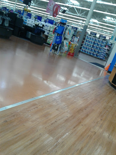 Department Store «Walmart Supercenter», reviews and photos, 109 22nd St, Hondo, TX 78861, USA