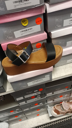 Shoe Store «Shoe Land», reviews and photos, 3137 W Vine St, Kissimmee, FL 34741, USA
