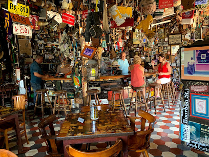 Charlie,s Bar and Restaurant - Bernard van de Veen Zeppenfeldstraat 56, San Nicolas, Aruba