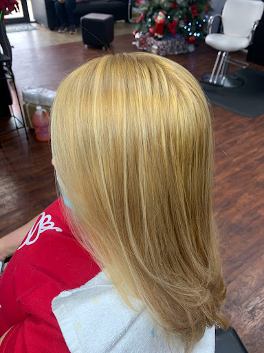 Beauty Salon «La Bella Dominican Salon», reviews and photos, 567 Jonesboro Rd, McDonough, GA 30253, USA