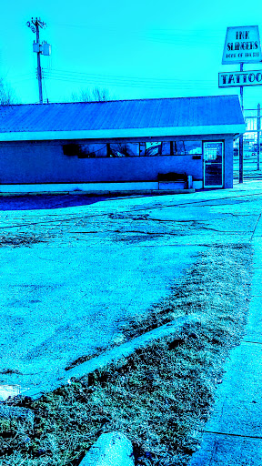 Tattoo Shop «Ink Slingers», reviews and photos, 1355 E Kearney St, Springfield, MO 65803, USA