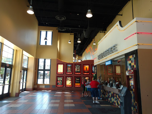 Movie Theater «Regal Cinemas Crocker Park 16 & IMAX», reviews and photos, 30147 Detroit Ave, Westlake, OH 44145, USA