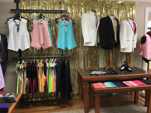 Formal Wear Store «The Prom Shoppe», reviews and photos, 27 Main St, Oswego, IL 60543, USA