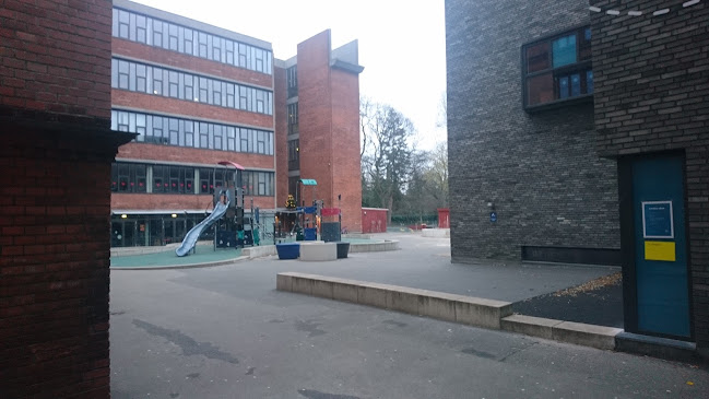 Anmeldelser af Nørrebro Park Skole i Brønshøj-Husum - Skole