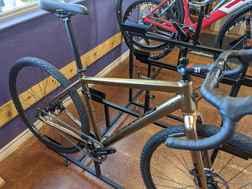 Bicycle Repair Shop «Mad Duck Cycling Shop», reviews and photos, 721 E Northwest Hwy, Grapevine, TX 76051, USA