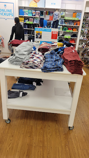 Shopping Mall «Central Plaza Shopping Center», reviews and photos, 2550 Central Park Ave, Yonkers, NY 10710, USA