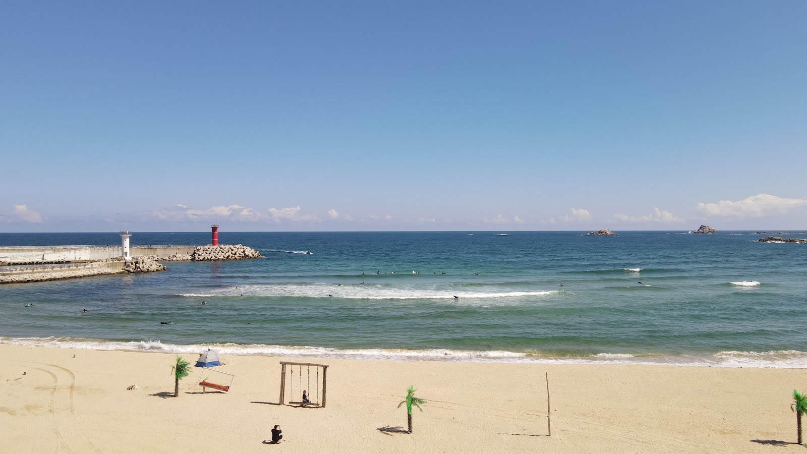 Bongsudae Beach的照片 带有宽敞的海湾