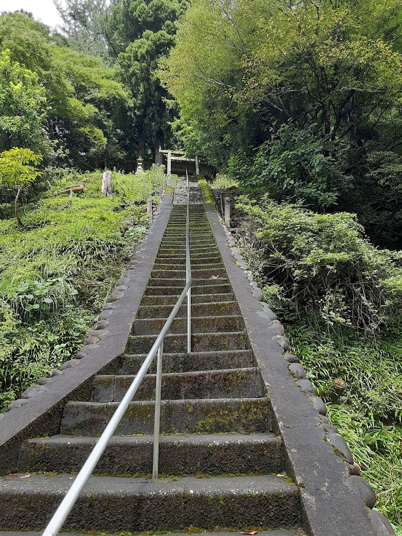 神明神社