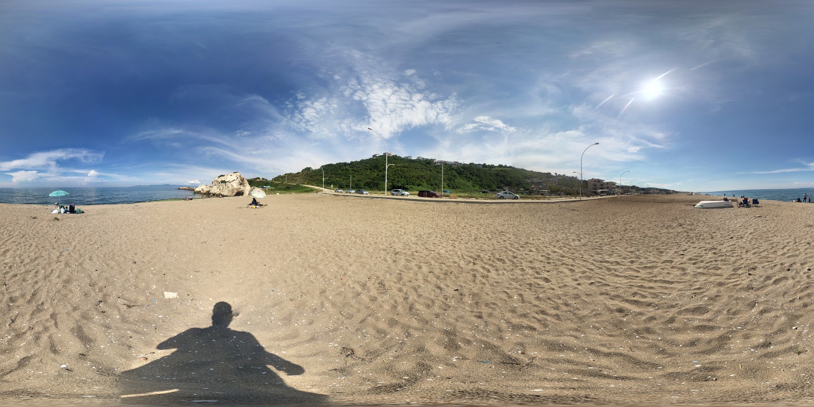 Egerce beach'in fotoğrafı - rahatlamayı sevenler arasında popüler bir yer