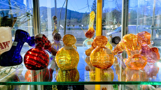 Tobacco Shop «Emerald Triangle Glassworks», reviews and photos, 415 S State St, Ukiah, CA 95482, USA