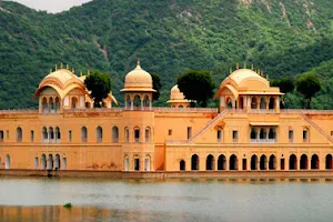 Taxi service in Jaipur Taxi Service Jaipur city tour Anjali tour travel image