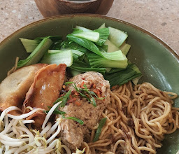 Burgreens The Breeze - Healthy Plant-Based Eatery photo