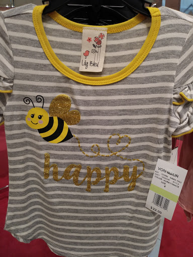 Department Store «Von Maur», reviews and photos, 7700 E Kellogg Dr N, Wichita, KS 67207, USA