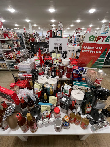 Department Store «HomeGoods», reviews and photos, 1087 Old Country Rd, Riverhead, NY 11901, USA