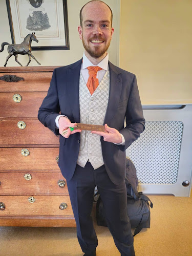 https://garryandrew.com/