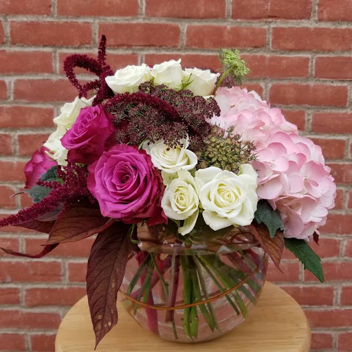 Florist «Williams Flower Shop», reviews and photos, 16 S Main St, Mt Vernon, OH 43050, USA