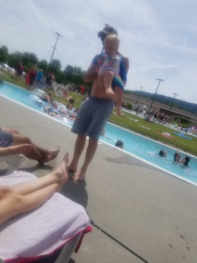 Water Park «Kingsport Aquatic Center», reviews and photos, 1820 Meadowview Pkwy, Kingsport, TN 37660, USA