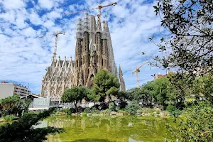 Plaça de Gaudí image