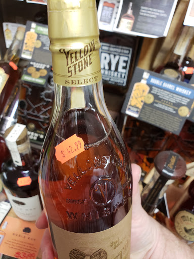 Liquor Store «The Wine House», reviews and photos, 1356 Hopmeadow St, Simsbury, CT 06070, USA