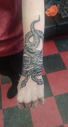 Explore apex legends tattoo ideas, creative tattoo ideas in Fort Dodge, available at Black Diamond Tattoo Studio