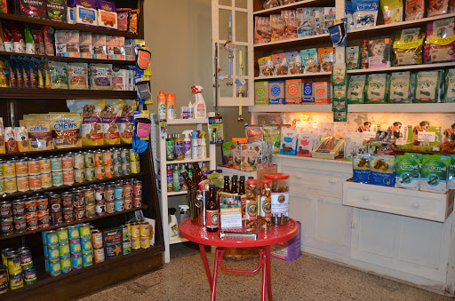 Pet Supply Store «City Dogs Grocery», reviews and photos, 884 Massachusetts Ave, Indianapolis, IN 46204, USA
