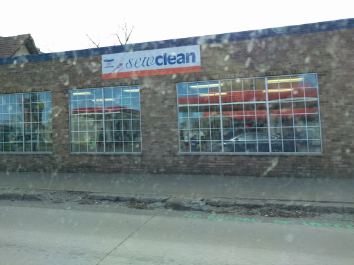 Dry Cleaner «Sew Clean Dry Cleaning And Alterations», reviews and photos, 620 Cass St, La Crosse, WI 54601, USA