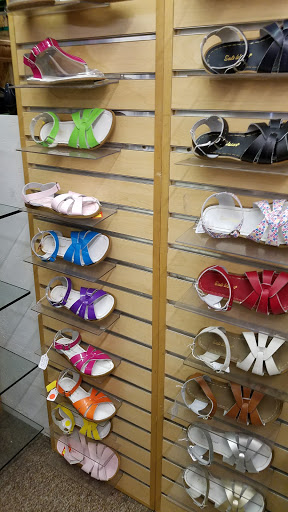 Shoe Store «Heel & Sole Shoes», reviews and photos, 708 Mangrove Ave, Chico, CA 95926, USA