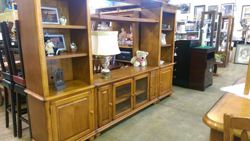 Furniture Store «R&N Thrift Store», reviews and photos, 2209 U.S. 83 Business, McAllen, TX 78501, USA