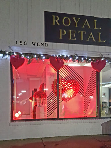Florist «Royal Petals», reviews and photos, 188 E Wend St, Lemont, IL 60439, USA