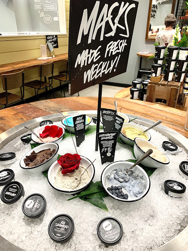 Cosmetics Store «Lush Cosmetics», reviews and photos, 6401 Bluebonnet Blvd #1028, Baton Rouge, LA 70836, USA