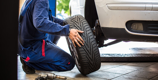 Rhino Tire en Kodiak