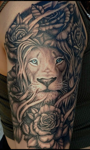 Tattoo and Piercing Shop «Lunchbox Tattoo & Body Piercing», reviews and photos, 3604 N Chapel Hill Rd, Johnsburg, IL 60050, USA