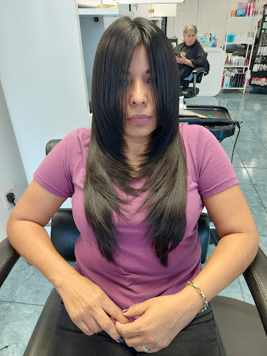 Beauty Salon «M Colors Beauty Salon», reviews and photos, 1347 Long Beach Blvd, Long Beach, CA 90813, USA