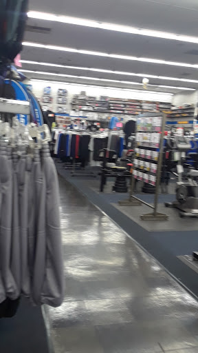 Sporting Goods Store «Big 5 Sporting Goods - Covina», reviews and photos, 543 N Azusa Ave, Covina, CA 91722, USA