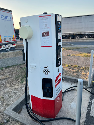 Borne de recharge de véhicules électriques Fastned Station de recharge Valmy